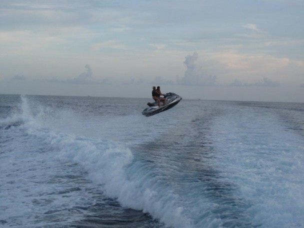 Fazendo manobras com o Jetski