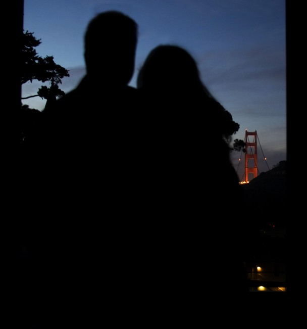 Assistindo o sol nascer com a Golden Gate no fundo