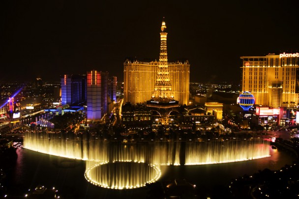 Bellagio_fountains_3