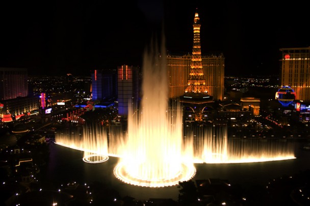 Bellagio_fountains_6