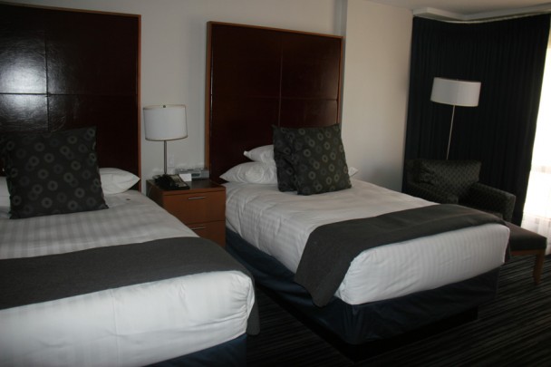 hotelroom1