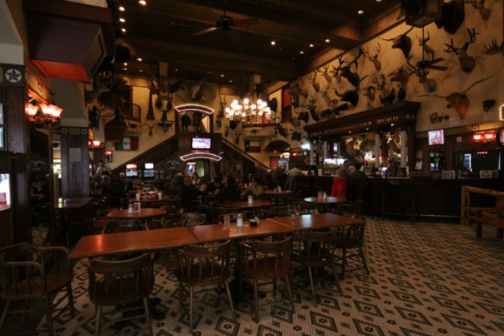 O Buckhorn Saloon, que está em funcionamento desde 1881