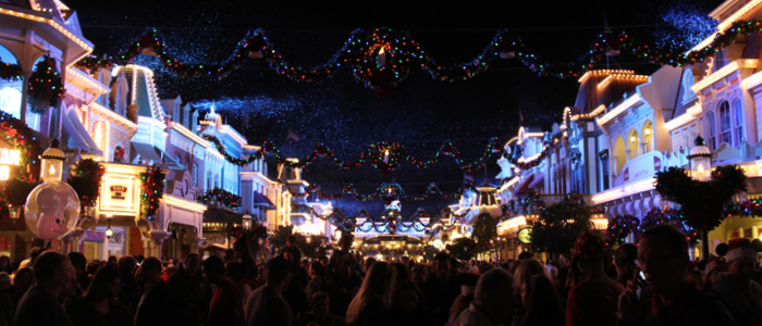 Neve caindo em Main Street USA