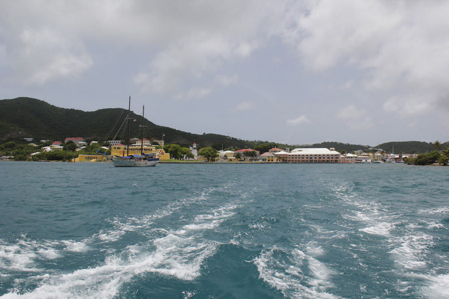 Christiansted ficando pra trás