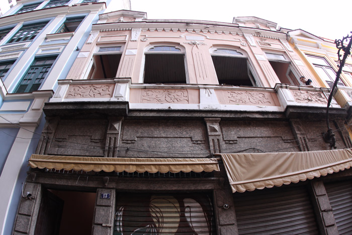 Casa da Carmen Miranda, na Travessa do Comércio # 13