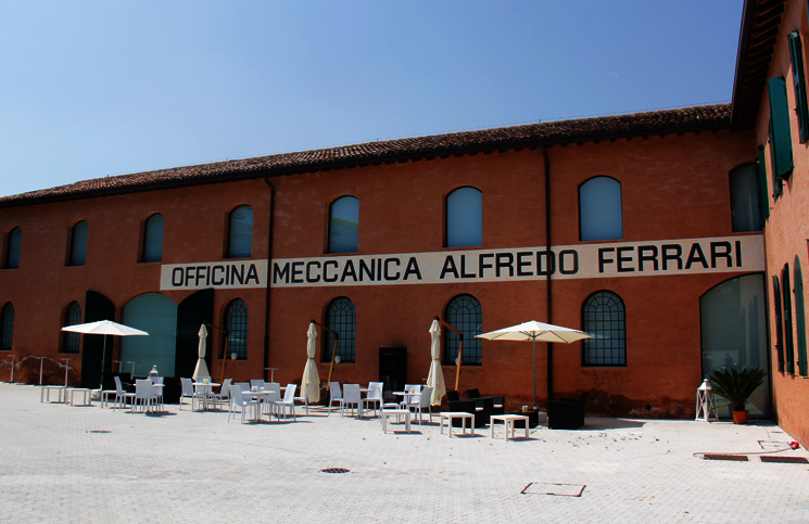 Casa e oficina Mecanica