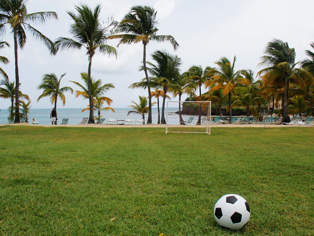 O campo de futebol em frente a Mermaid Beach