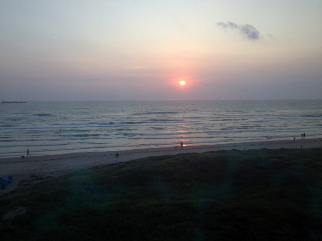 Bom dia, direto da nossa janela no Schlitterbahn South Padre Island resort