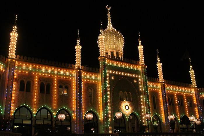 Palácio Mouro a noite, direto das 1001 noites