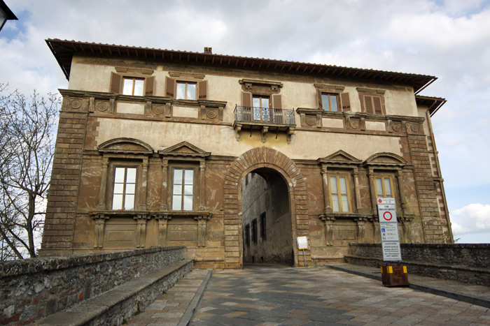 Palazzo Campana, em Colle di Val d'Elsa