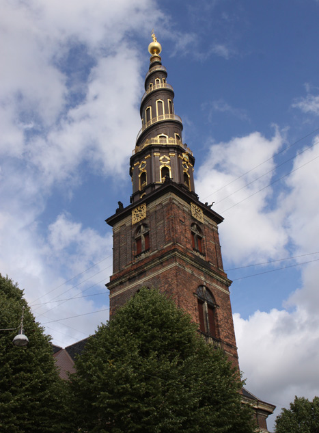 A torre mais bonita, da Vor Frelsers Kirke