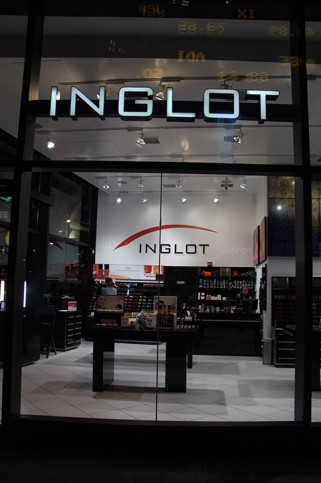 inglot1