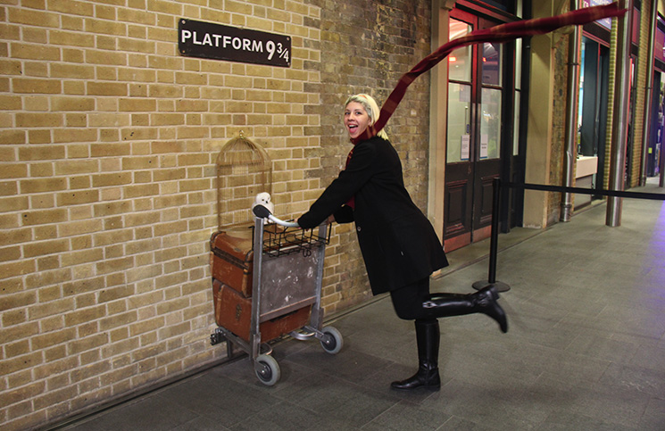 Plataforma 9 3/4 do Harry Potter em King's Cross, Londres