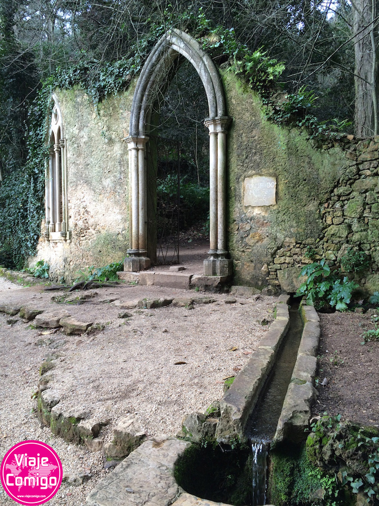 7 - Arcada e Fonte dos Amores Quinta das La╠ügrimas Coimbra