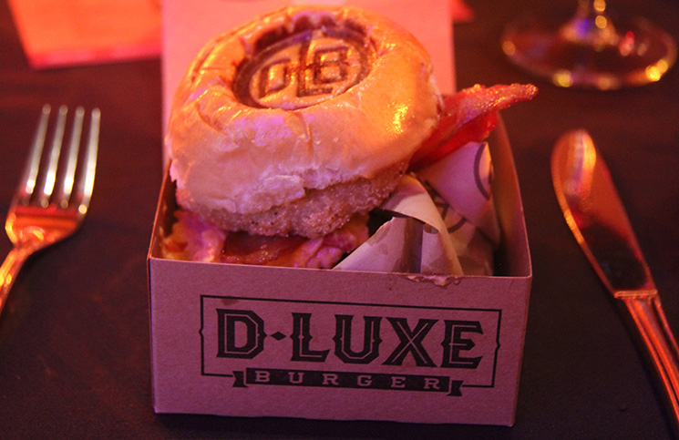 dluxeburger