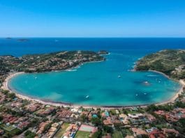 Praia da Ferradura em Buzios