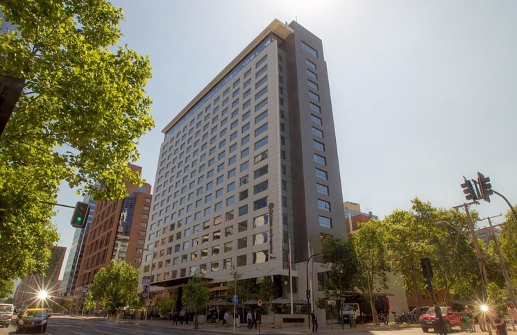 Double tree by Hilton Santiago